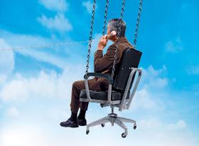 Ministrowie rządu PiS nie mogą być pewni posad, a okazją do zmian będą majowe wybory do Parlamentu Europejskiego.