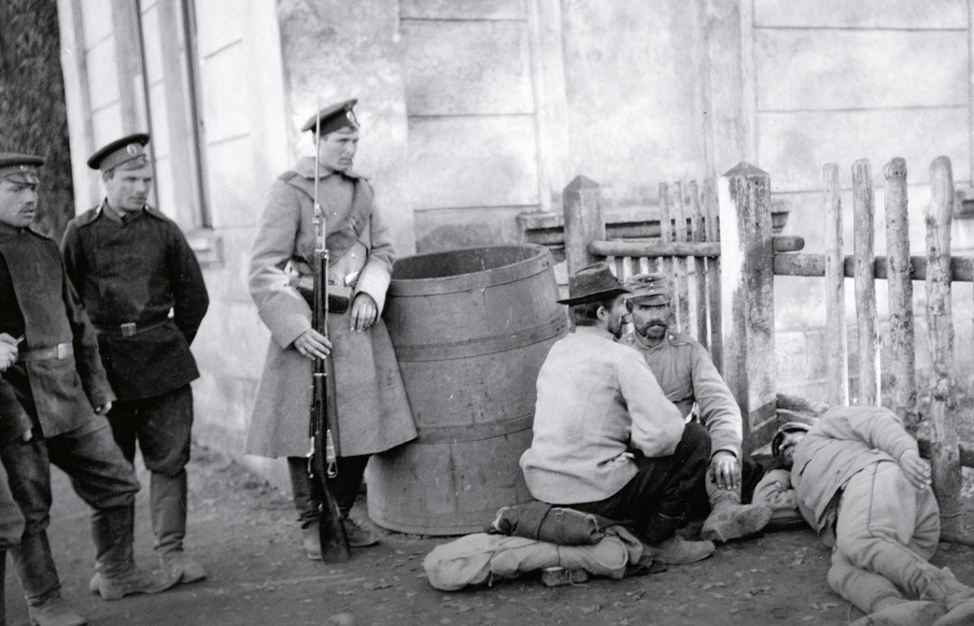 CK więźniowie w Haliczu, wrzesień 1914 r.