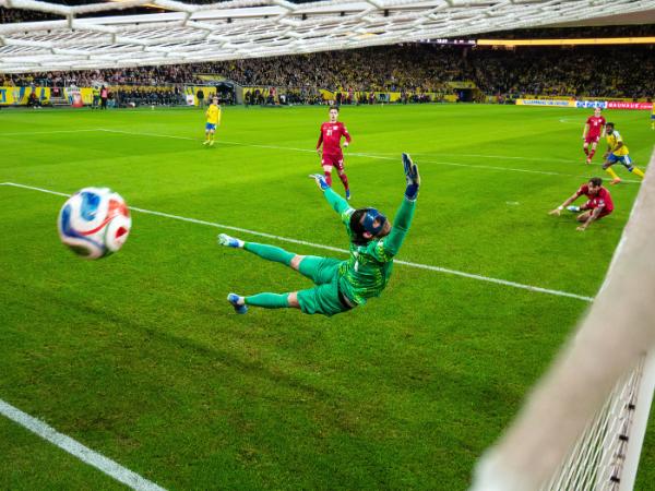 Szwecja - Polska 3:2. Decydujący mecz barażowy o zakwalifikowanie się na piłkarskie mistrzostwa świata.