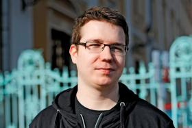 Robert Dudziński, doktorant w Instytucie Filologii Polskiej Uniwersytetu Wrocławskiego.