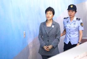 Była prezydent Korei Południowej Park Geun-hye przed rozprawą sądową w Seulu