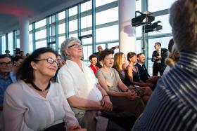 Rząd jurorski: Feliks Falk z małżonką, Marlena Happach, Ewa P. Porębska (dyrektor Biura Architektury i Planowania Przestrzennego Warszawy, redaktor naczelna „Architektury-Murator”), Bogna Świątkowska (prezes Fundacji Nowej Kultury Bęc Zmiana) oraz Jarosław Trybuś (zastępca dyrektora Muzeum Warszawy).