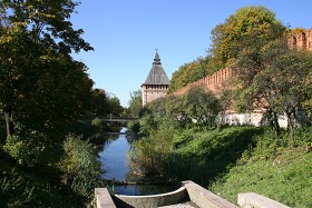 Smoleńsk wielokrotnie bronił Rosji i jest dumny ze swojej historii. W XVII wieku te mury zdobyli Polacy.