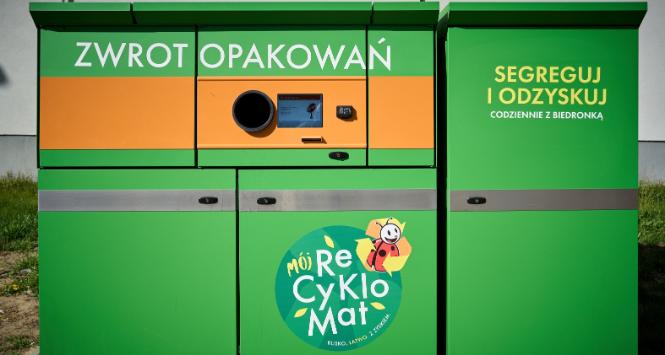 Recyklomat Biedronki w Łodzi