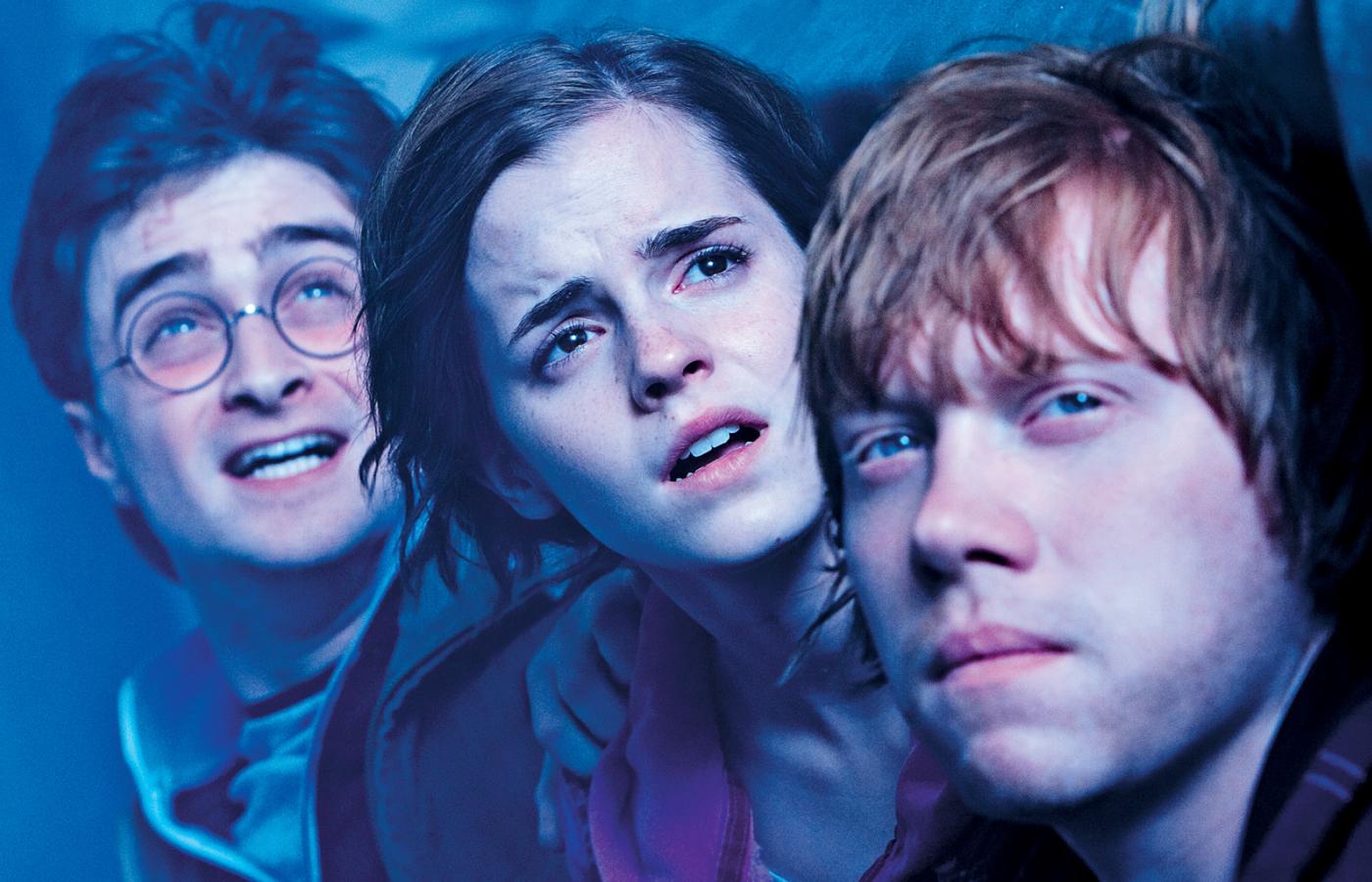 Daniel Radcliffe (Harry), Emma Watson (Hermiona) i Rupert Grint (Ron) w ostatniej części filmowego cyklu o Harrym Potterze