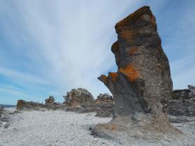 Metafizyczny pejzaż, który fascynował.