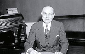 Frank Wilson, agent z urzędu podatkowego IRS, którego skrupulatność zaprowadziła za kratki Ala Capone.