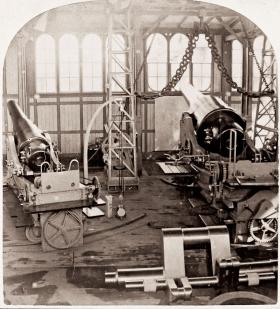 Armaty firmy Krupp na Wystawie Światowej w Wiedniu, 1873 r.