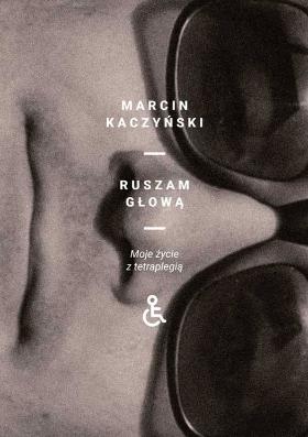 „I dlatego wymyśliłem książkę. Najpierw na Facebooku pisałem o sobie. Aż z tych wpisów zrobiła się książka. Żeby ludzie wiedzieli, jak wygląda moje życie, jak się zmienia, z jakimi problemami walczę”.