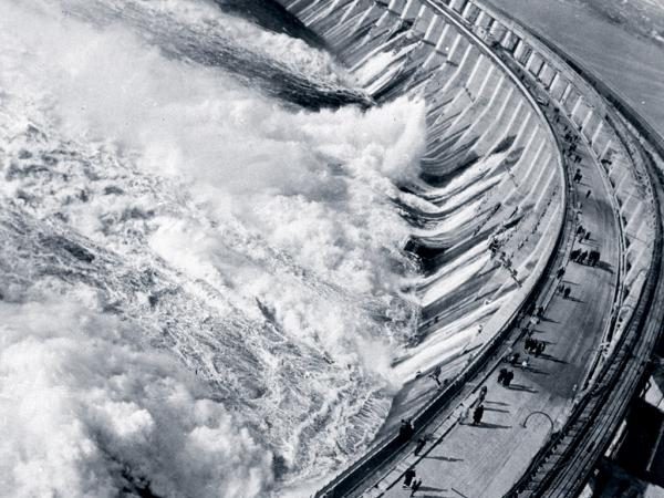 Hydroelektrownia Dnieprogres zaczęła funkcjonować w październiku 1932 r.