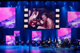 Na perkusji towarzyszył jej Jan Młynarski, najmłodszy potomek Wojciecha.