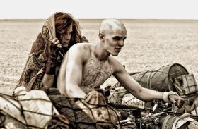 Kadr z filmu „Mad Max. Na drodzegniewu”