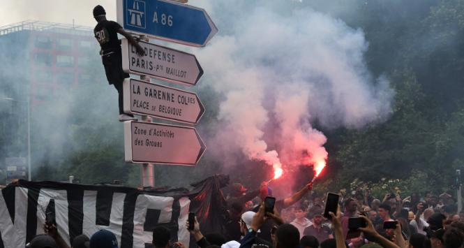 Zamieszki po śmierci nastolatka zastrzelonego przez policję w Nanterre 29 czerwca 2023 r.