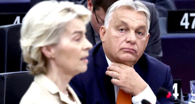 Szefowa Komisji Europejskiej Ursula von der Leyen i prorosyjski premier Węgier, a także pupil Donalda Trumpa w Europie Viktor Orbán