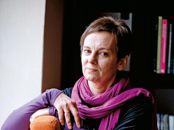 Inga Iwasiów (ur. 1963 r.) – polska literaturoznawczyni, krytyczka literacka, prozaiczka, poetka, profesor nauk humanistycznych związana z Uniwersytetem Szczecińskim.