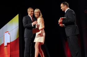 Pod względem kompetencji formalnych (wykształcenia, znajomości języków) żaden dotychczasowy prezydent nie może się z dr Ogórek mierzyć.