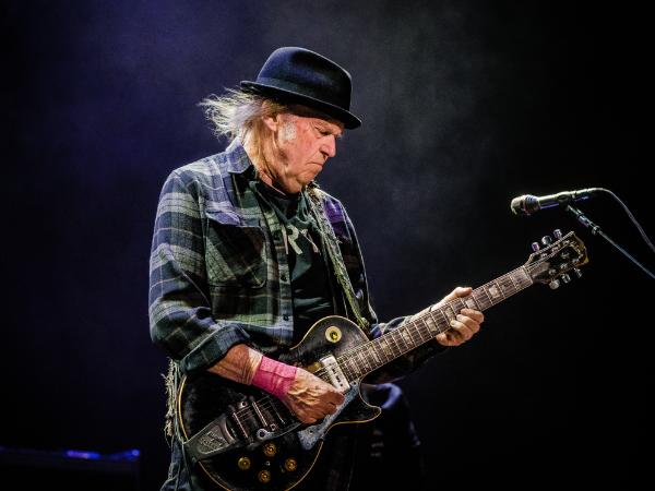 Neil Young kończy 80 lat.