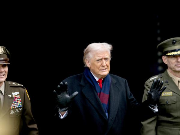 Donald Trump na meczu Army Navy na M&T Bank Stadium, 13 grudnia 2025 r. 