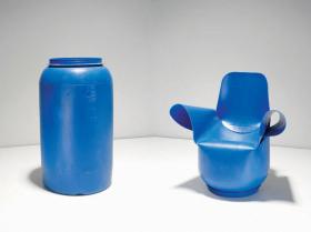 Fotel z plastikowej beczki autorstwa Roberta Pludry i Jakuba Sobiepanka. Jeden z hitów ostatniej edycji Przetworów.