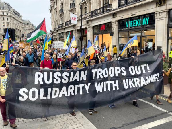 Protest przeciw Rosji w Londynie, 17 września 2025 r.