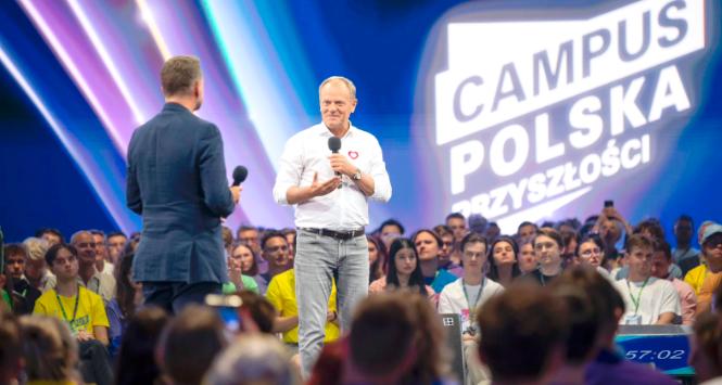 Donald Tusk i Rafał Trzaskowski, Campus Polska Przyszłości, 23 sierpnia 2024 r.