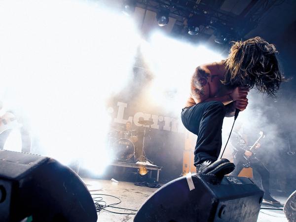 Undergroundowy zespół Kvelertak grający ciężką muzykę rockową.