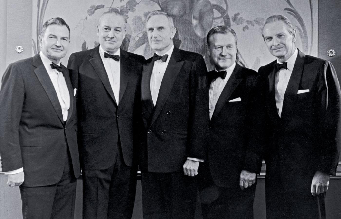Rockefellerowie. Od lewej: David, Winthrop, John D. Rockefeller III, Nelson oraz Laurence