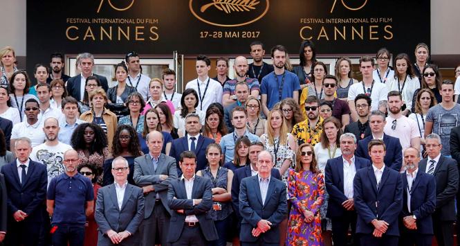 Główna uroczystość uświetniająca jubileusz 70-lecia przypadła na dzień ogłoszenia tragicznej wiadomości o zamachu w Manchesterze. Zamiast fajerwerków i szampańskiego nastroju delegacja zdobywców Złotych Palm oddała hołd zamordowanym oraz ich rodzinom.