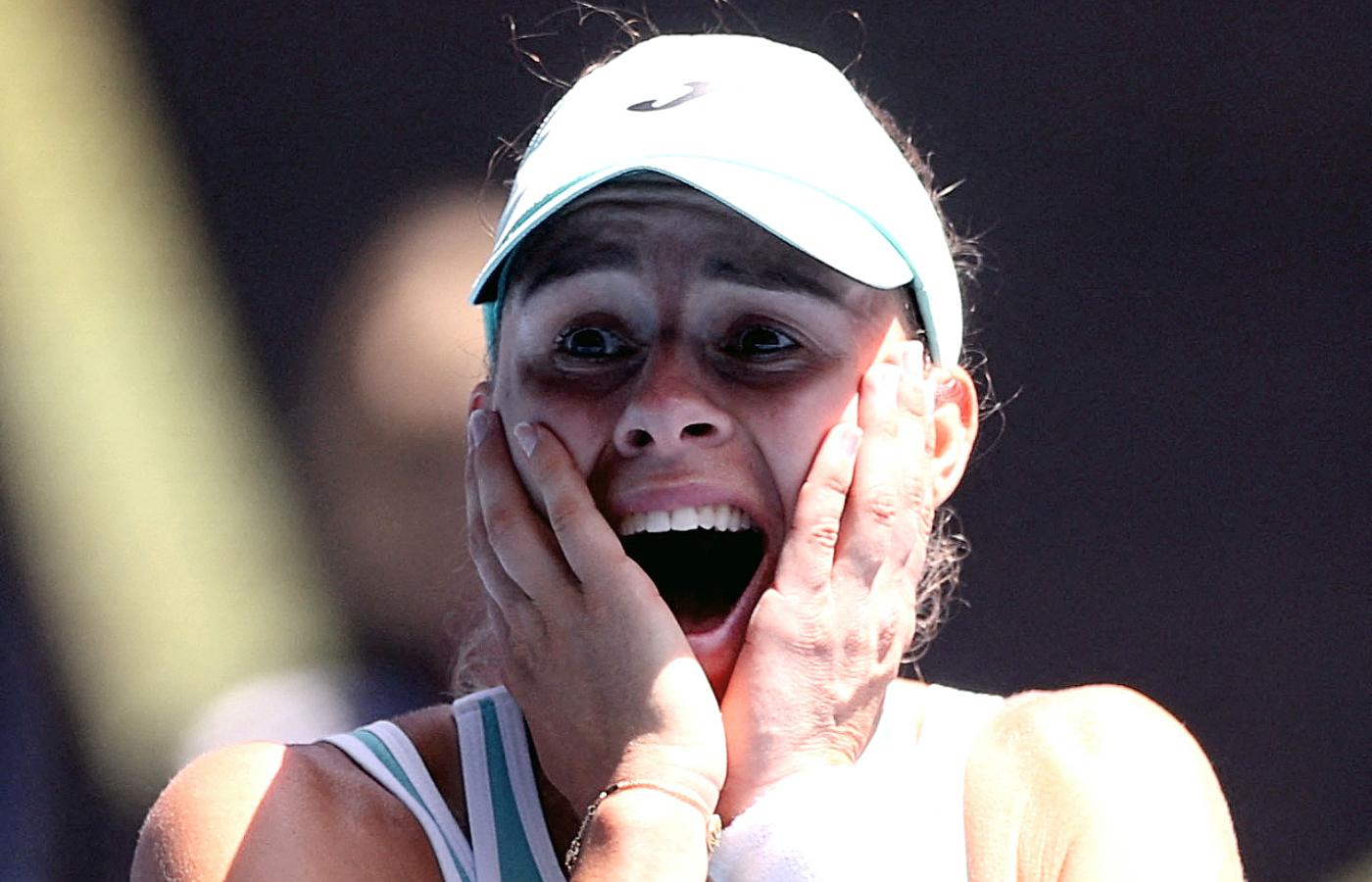 Magda Linette pokonała Czeszkę Karolinę Plíškovą i awansowała do półfinału Australian Open.