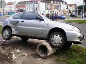 Skubanie towarzystw rozpoczęły kancelarie odszkodowawcze, które wytoczyły sądową batalię o zadośćuczynienia i odszkodowania osobowe.