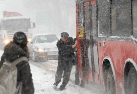 Lublin. W starciu z zimą nawet autobusy są bez szans.