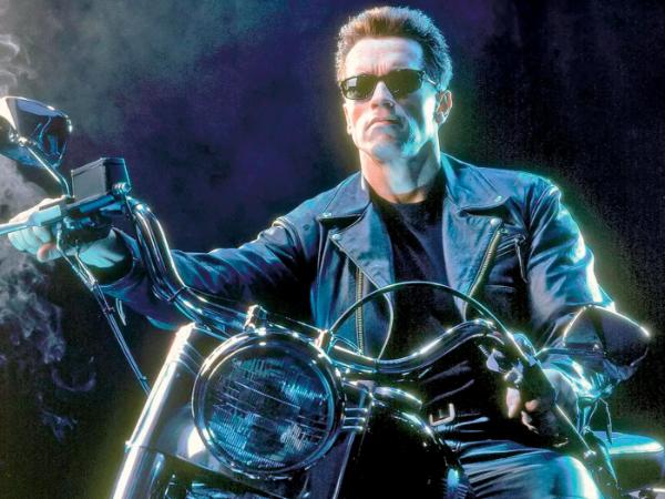 „Terminator 2: Dzień sądu,”, reż. James Cameron