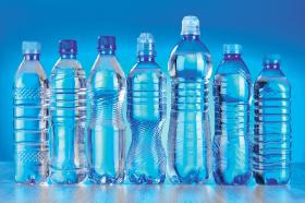 „Umiemy spowodować, żeby polska woda była wolna od zagrożeń. Lepiej nam to jednak na razie wychodzi w laboratoriach”.