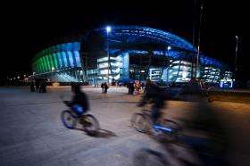 Polsce Euro miało przynieść przede wszystkim skok cywilizacyjny: autostrady, lotniska, koleje i oczywiście całą nowoczesną infrastrukturę sportową. Na fot. stadion w Poznaniu.