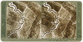 Stereoskopowe lotnicze zdjęcie niemieckich okopów, front zachodni, niedatowane.