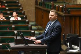 Przemysław Czarnek podczas debaty sejmowej w sprawie powołania komisji śledczej dotyczącej wyborów