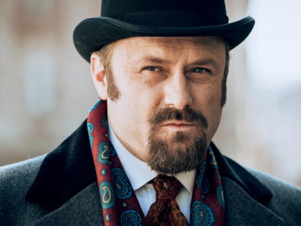 Kadr z serialu „Znachor”