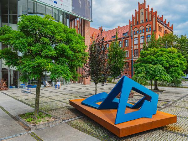 Maciej Szańkowski, Leżący, 2024, Toruń, Beneficjent programu: Instytut Badania i Upowszechniania Kultury, fot. Szymon Wykrota FOTAK