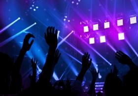 Przy zerowej edukacji seksualnej mamy szczególne podłoże do rozkwitu życia seksualnego na chemii.