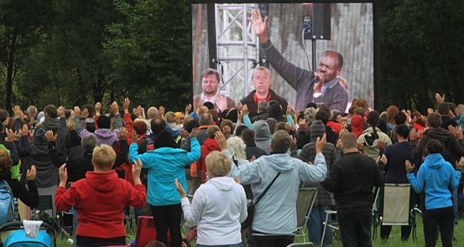 Spotkanie modlitewne z udziałem ojca Johna Bashohora z Ugandy w Sanktuarium Maryjnym w Rychwałdzie