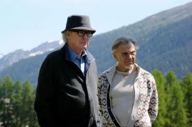 „W wieku dojrzałym, przyszłość okazuje się przyszłością, a teraźniejszość teraźniejszością i w żaden sposób się już nie łączą.”.