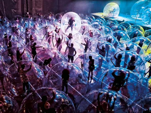 Niezwykły bańkowy koncert The Flaming Lips w Oklahomie.