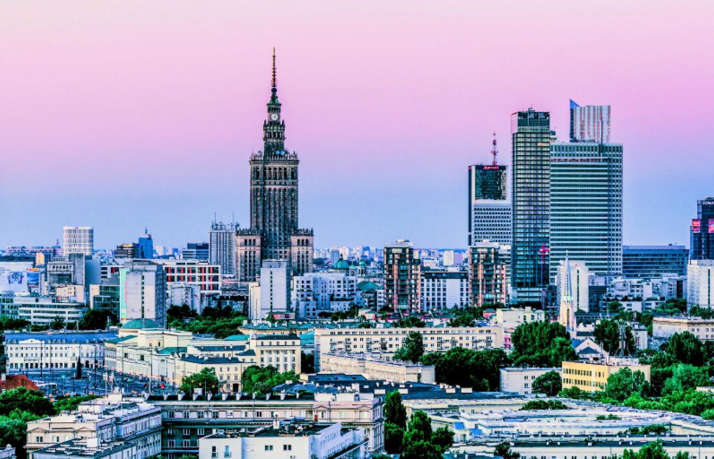 Mieszkańcy Warszawy i 32 gmin mają wybierać prezydenta stolicy oraz radnych rady Warszawy.
