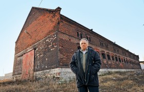 Tadeusz Morawski. Ziemię, która zdążył częściowo spłacić państwu, dostała pobliska parafia.