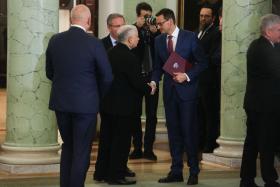 Pozycja polityczna Morawieckiego w pełni opiera się na zaufaniu Jarosława Kaczyńskiego.