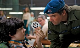 „Super 8” - kadr z filmu. System Super 8 to niegdyś podstawowe narzędzie każdego filmowca amatora