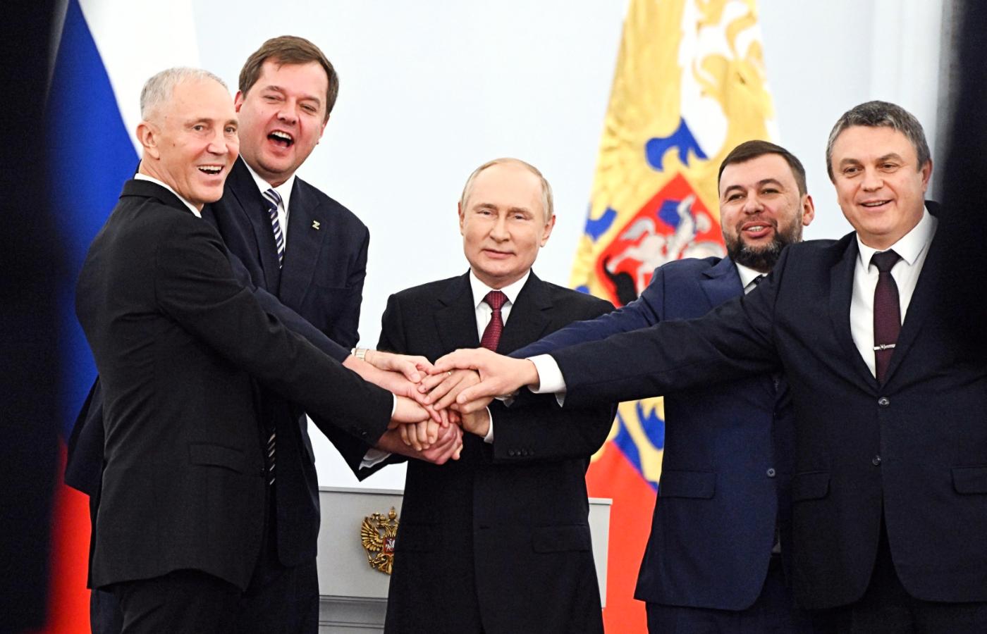 Władimir Putin podczas ceremonii aneksji okupowanych części Ukrainy, 30 września 2022 r.