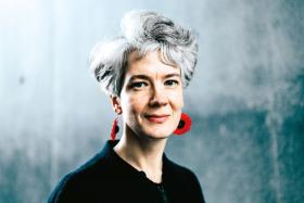 Krystyna Dąbrowska – poetka, tłumaczka i eseistka.