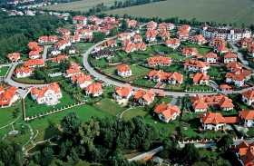 Konstancin, miasteczko sypialnia.