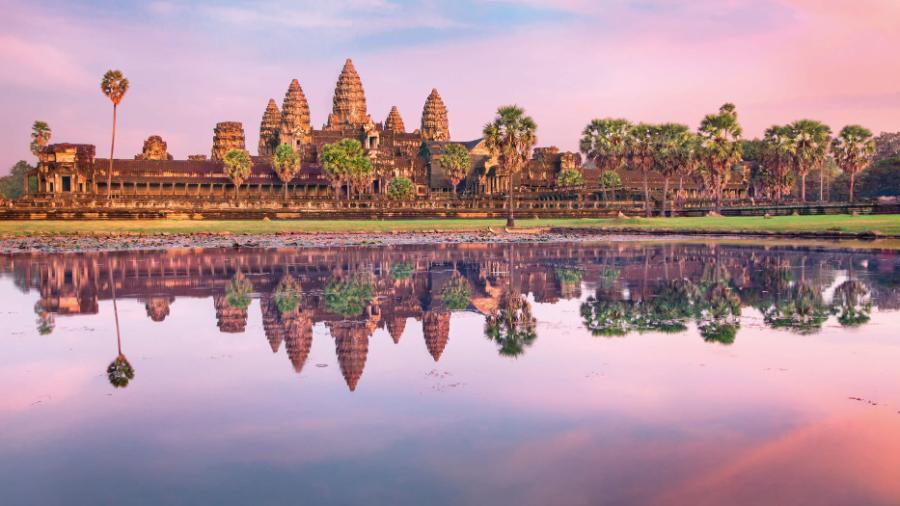 Świątynia Angkor Wat – największa w dawnej stolicy Khmerów.